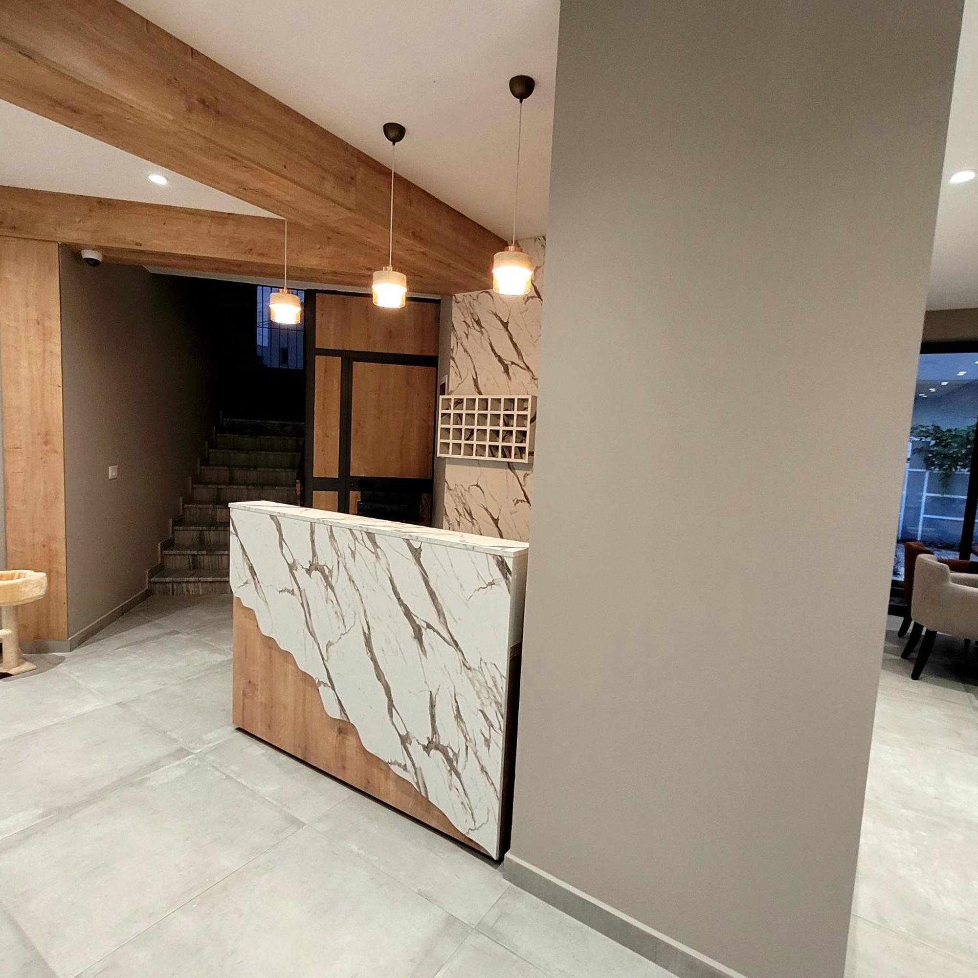 Monduro Hotel Драч Екстериор снимка